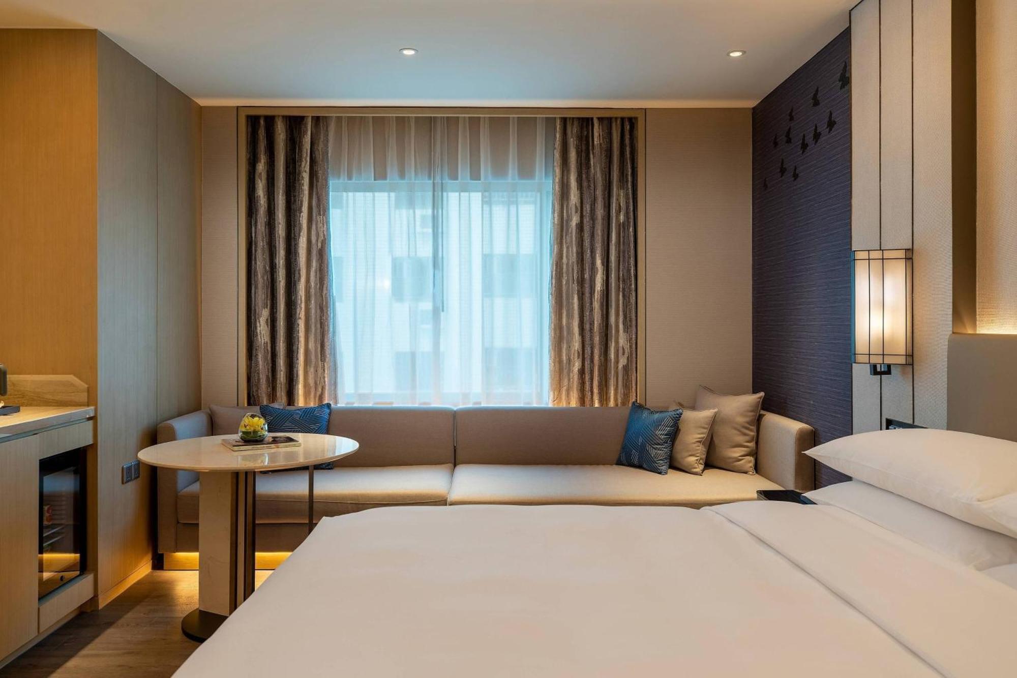Renaissance Shenzhen Luohu Hotel Buitenkant foto